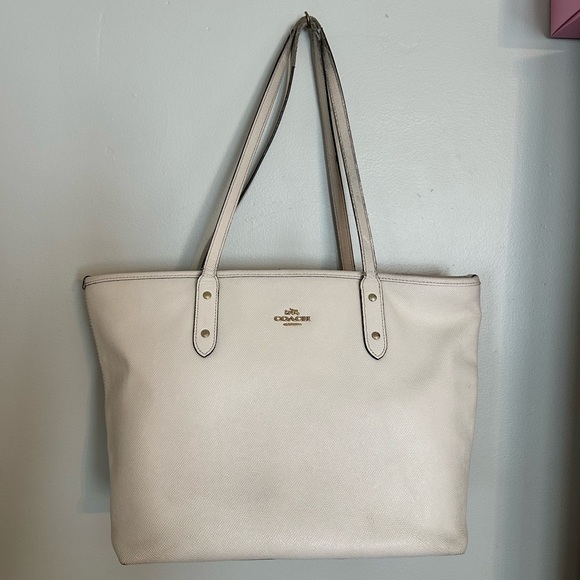 Coach Cream Tote Bag - Picture 1 of 8